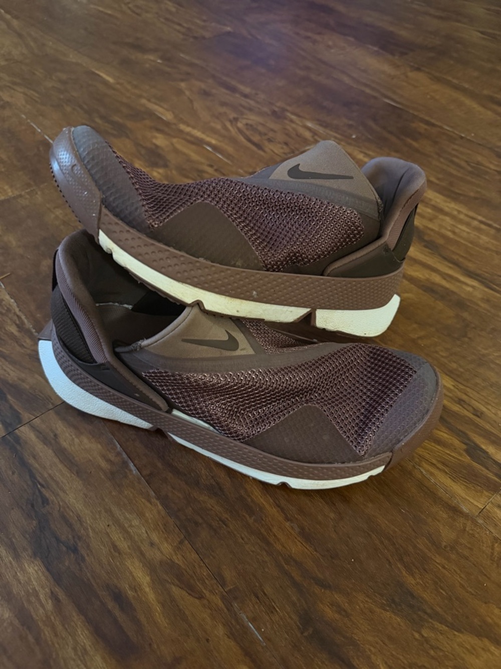 Nike Go FlyEase Women's Shoes Brown Slip On Sneakers DR5540-200 Size 9.5